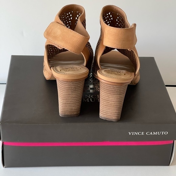 Vince Camuto Nude Wedge Sandal Platform Block Heels Dastana, Sz 11M - Picture 5 of 8